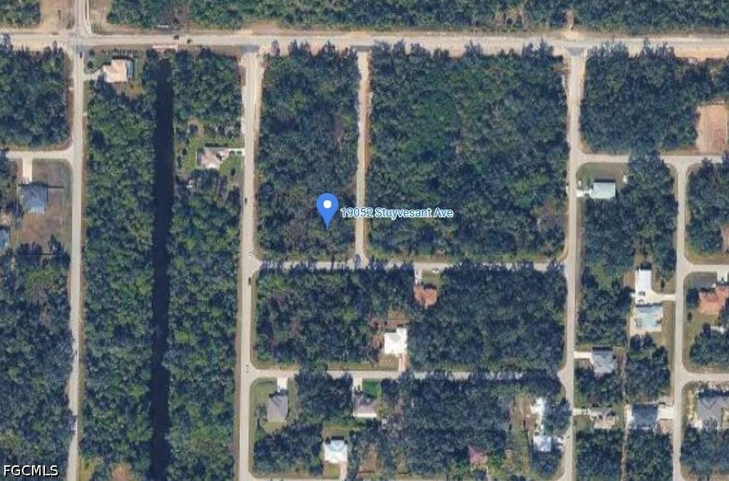 19052 Stuyvesant Ave., Port Charlotte, FL 33954