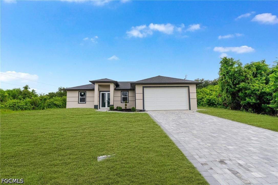 2820 2nd St., Lehigh Acres, FL 33971