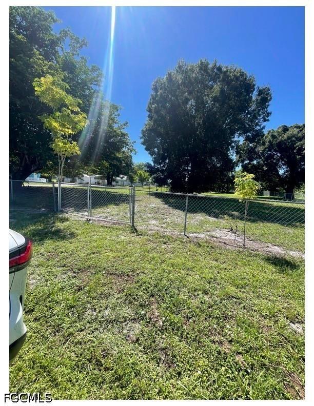 228 Maria St., Fort Myers, FL 33916