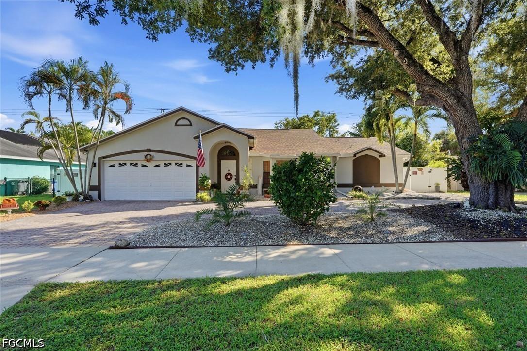 1466 Winkler Ave., Fort Myers, FL 33901
