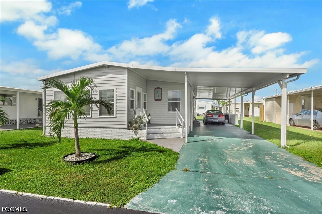 648 Future Dr., North Fort Myers, FL 33917