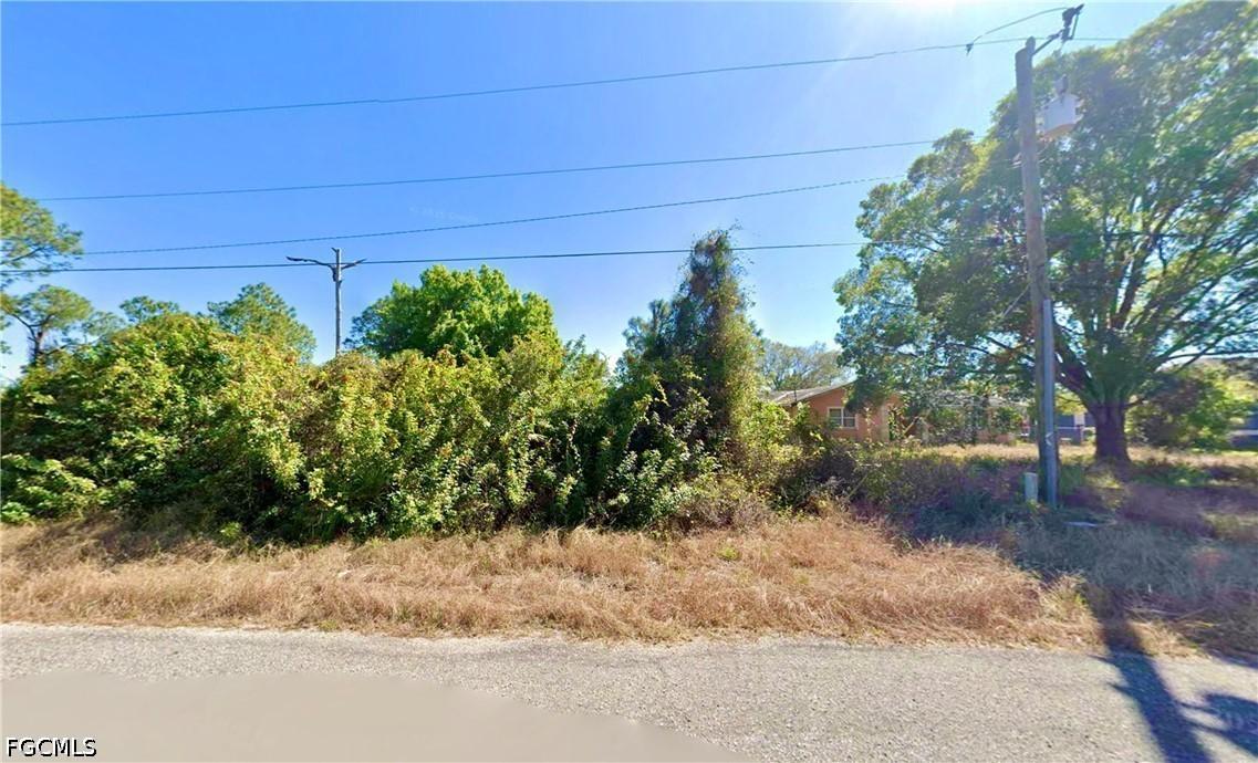 331 Broward Ave., Lehigh Acres, FL 33974