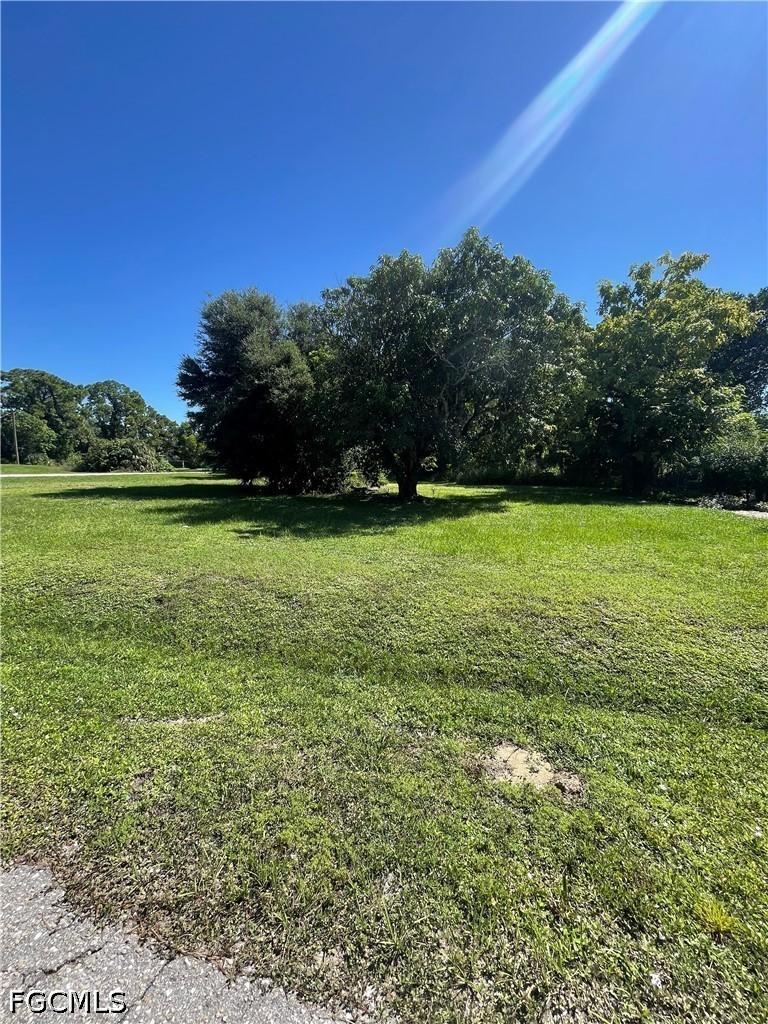2909 Cocos Ave., Fort Myers, FL 33901