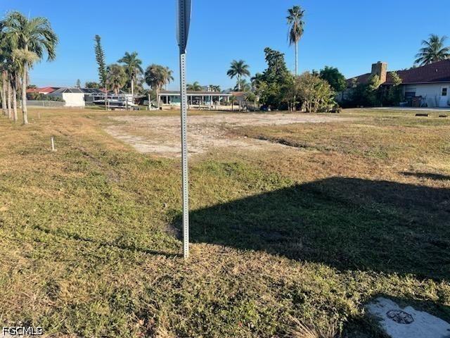 5301 Colony Ct., Cape Coral, FL 33904