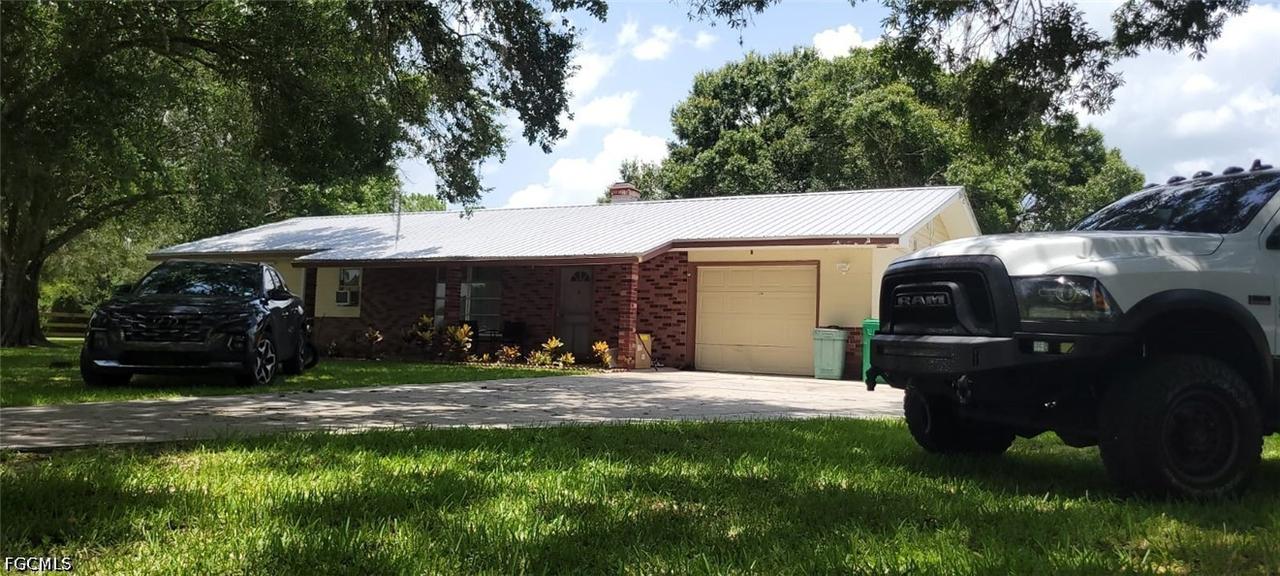 2260 Howard Rd., Labelle, FL 33935