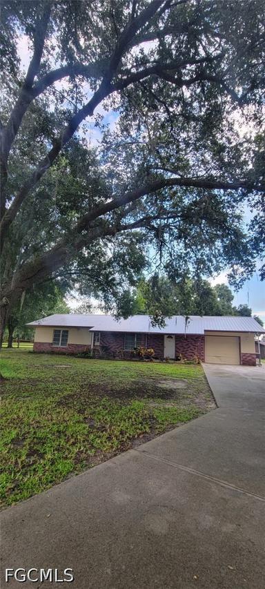 2260 Howard Rd., Labelle, FL 33935