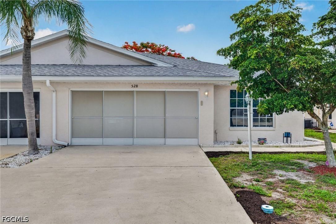 528 Bethany Village Cir., Lehigh Acres, FL 33936