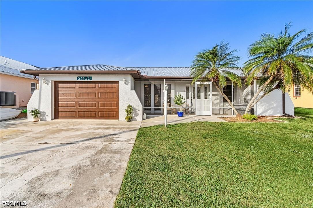 2355 Banana St., St James City, FL 33956