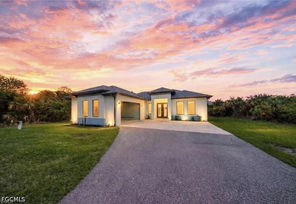 808 37th Ave., Naples, FL 34120