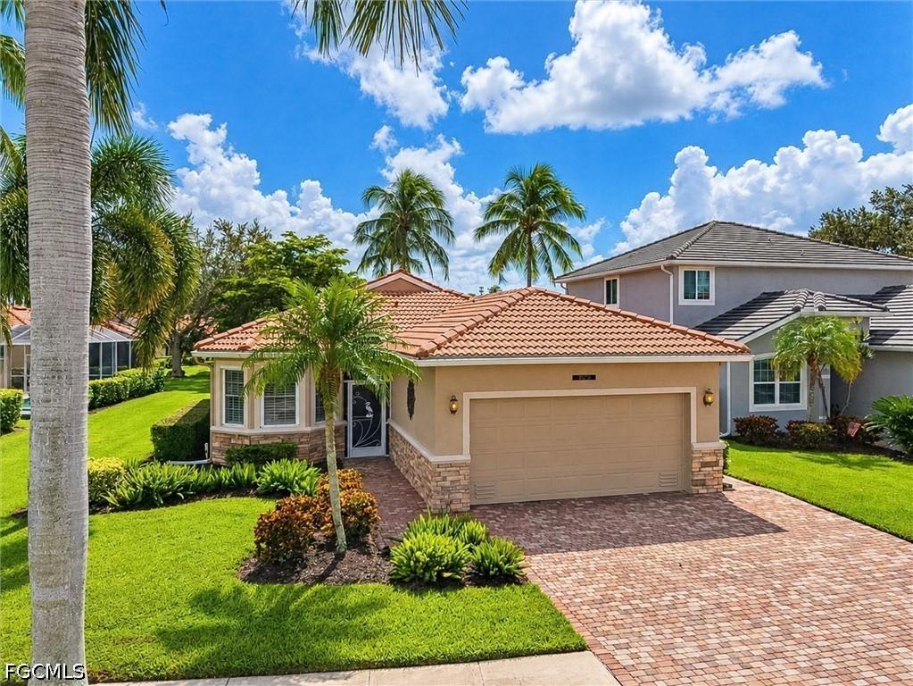 7905 Harmony Lake Ct., Fort Myers, FL 33907