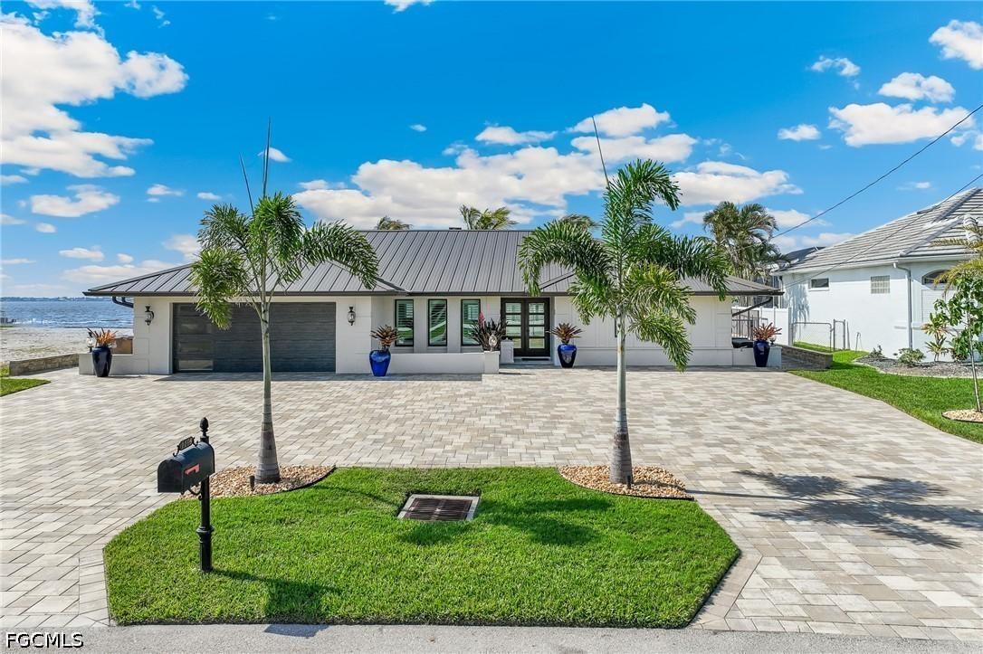 2286 SE 28th St., Cape Coral, FL 33904