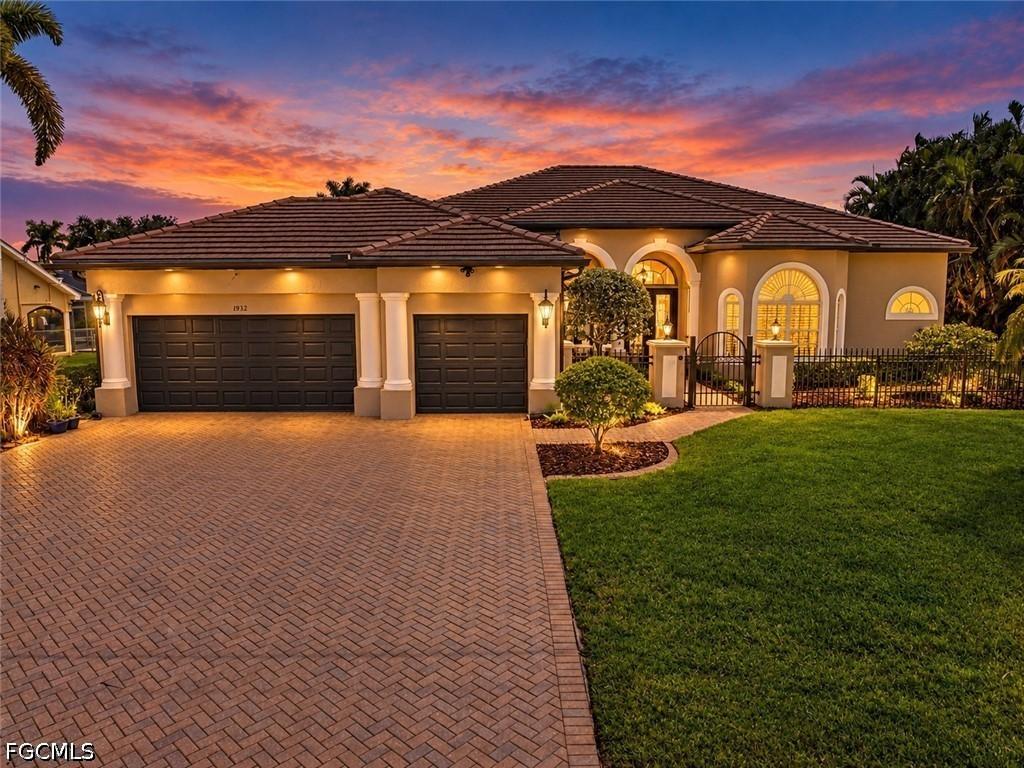 1932 SE 21st St., Cape Coral, FL 33990