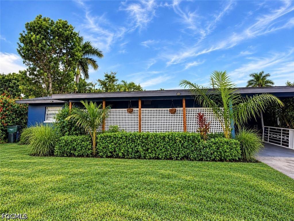 1447 Byron Rd., Fort Myers, FL 33919
