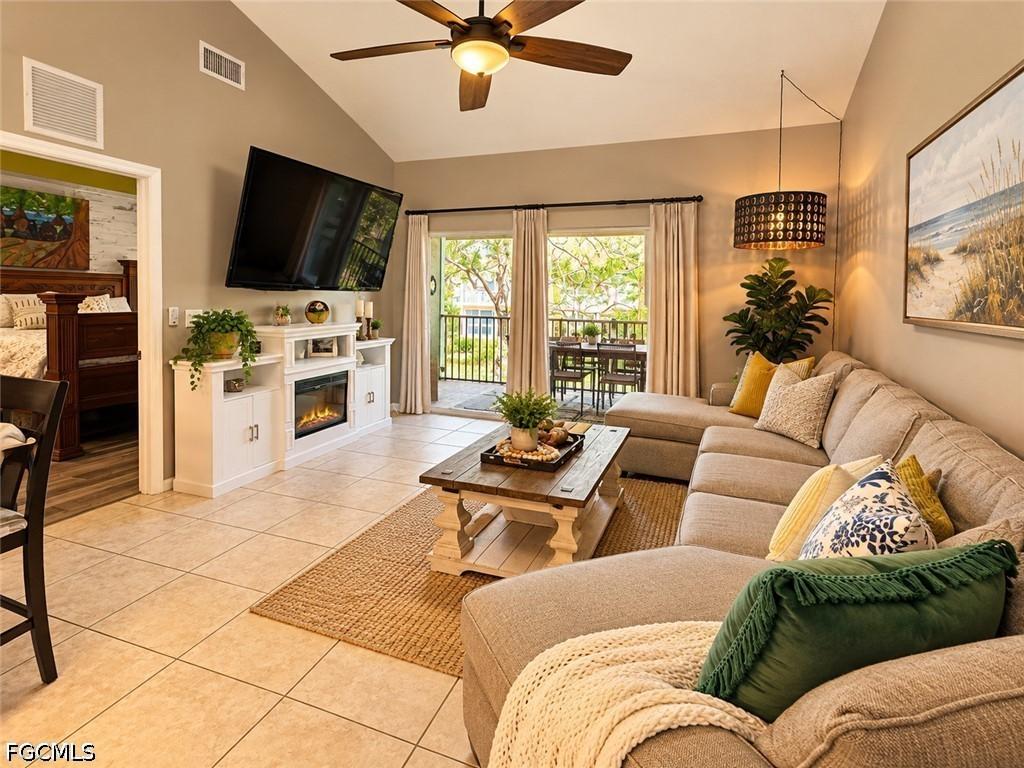 1064 Winding Pines Cir. #203, Cape Coral, FL 33909
