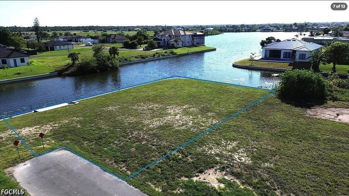 1919 NE 10th Ave., Cape Coral, FL 33909