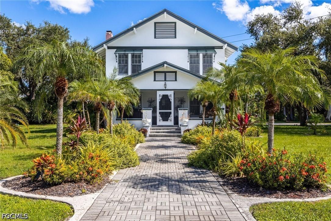 3650 Mckinley Ave., Fort Myers, FL 33901
