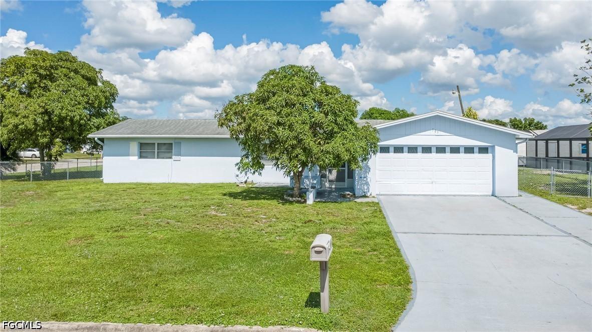 501 Parkside St., Lehigh Acres, FL 33936
