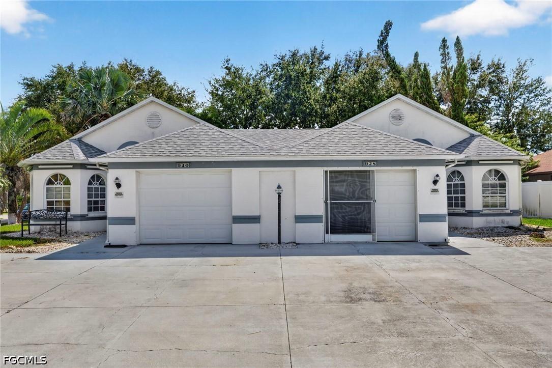 928 / 930 SE 14th St., Cape Coral, FL 33990