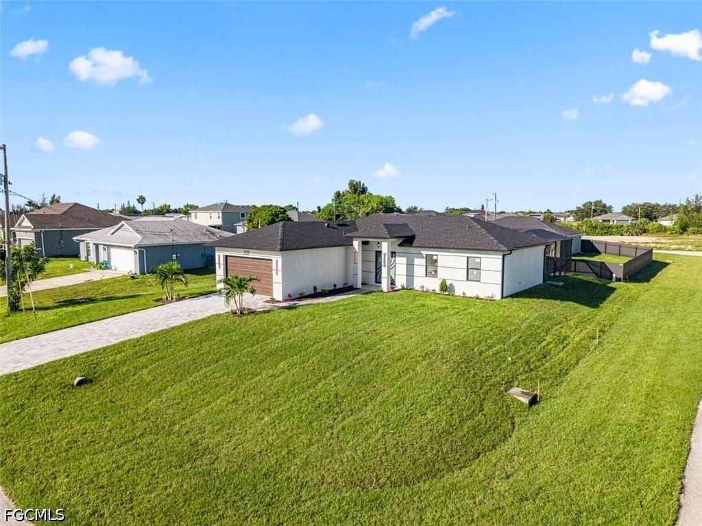 2120 NW 1st Pl., Cape Coral, FL 33993