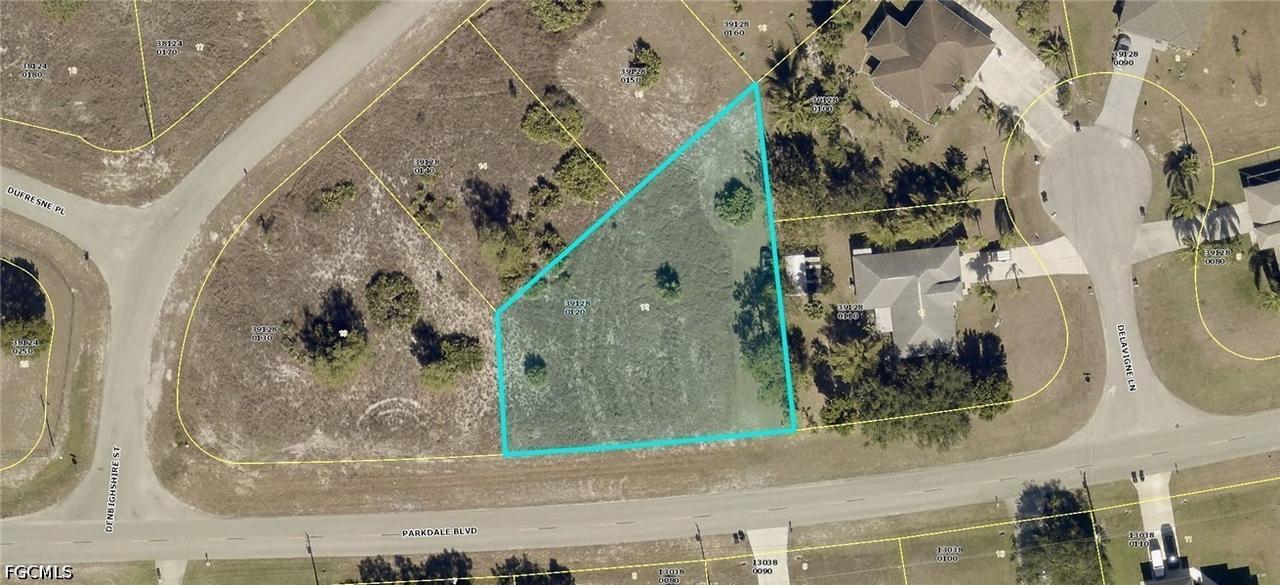 519 Parkdale Blvd., Lehigh Acres, FL 33974