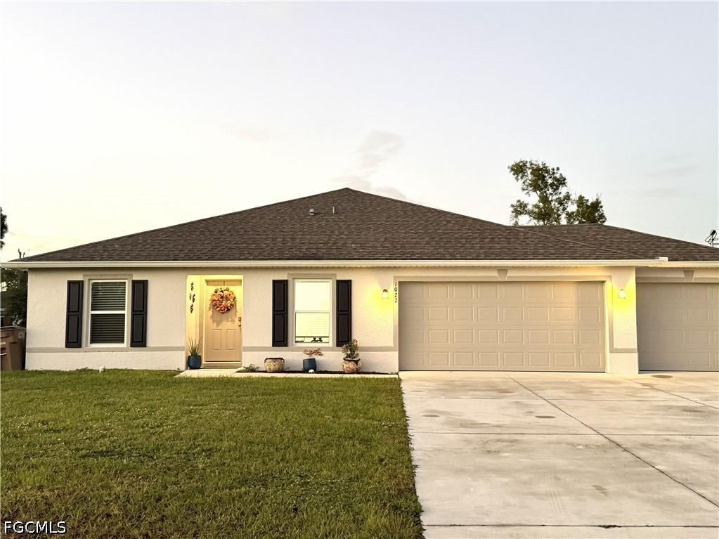 1027 NE 32nd Ln., Cape Coral, FL 33909