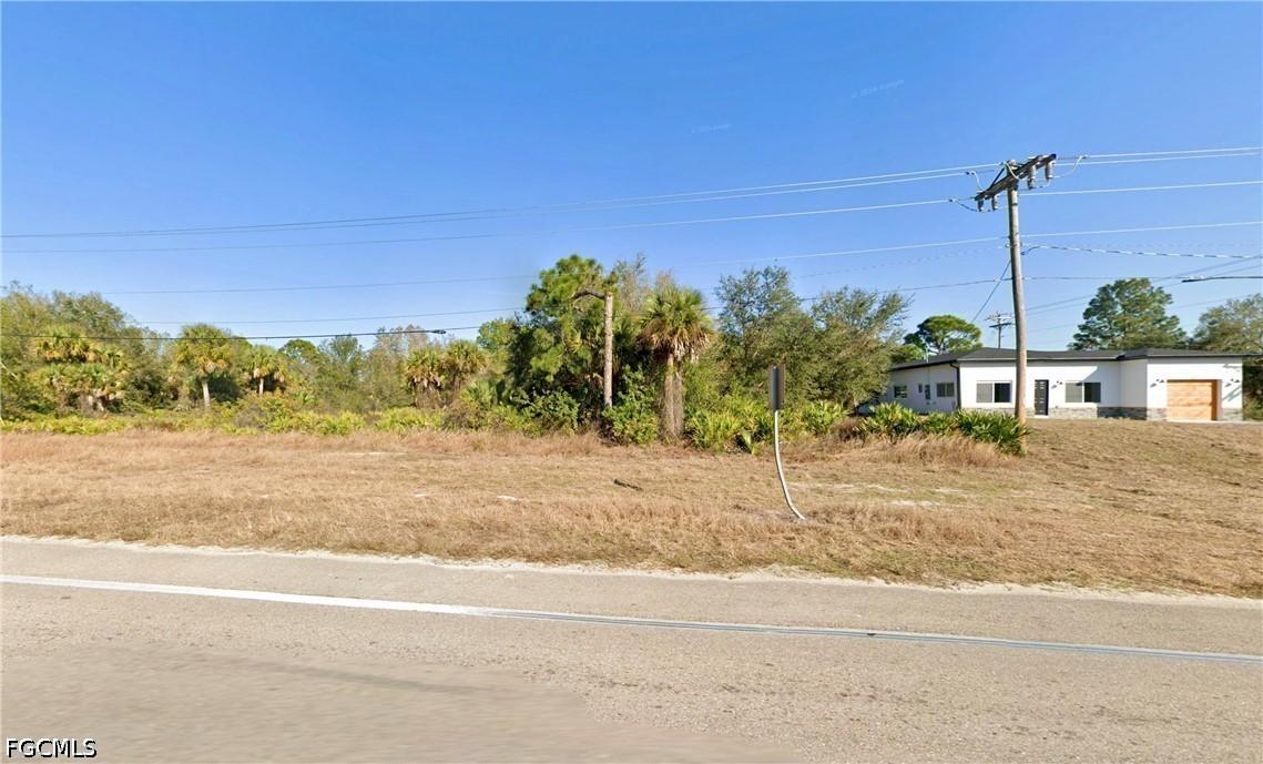555 Columbus Blvd., Lehigh Acres, FL 33974