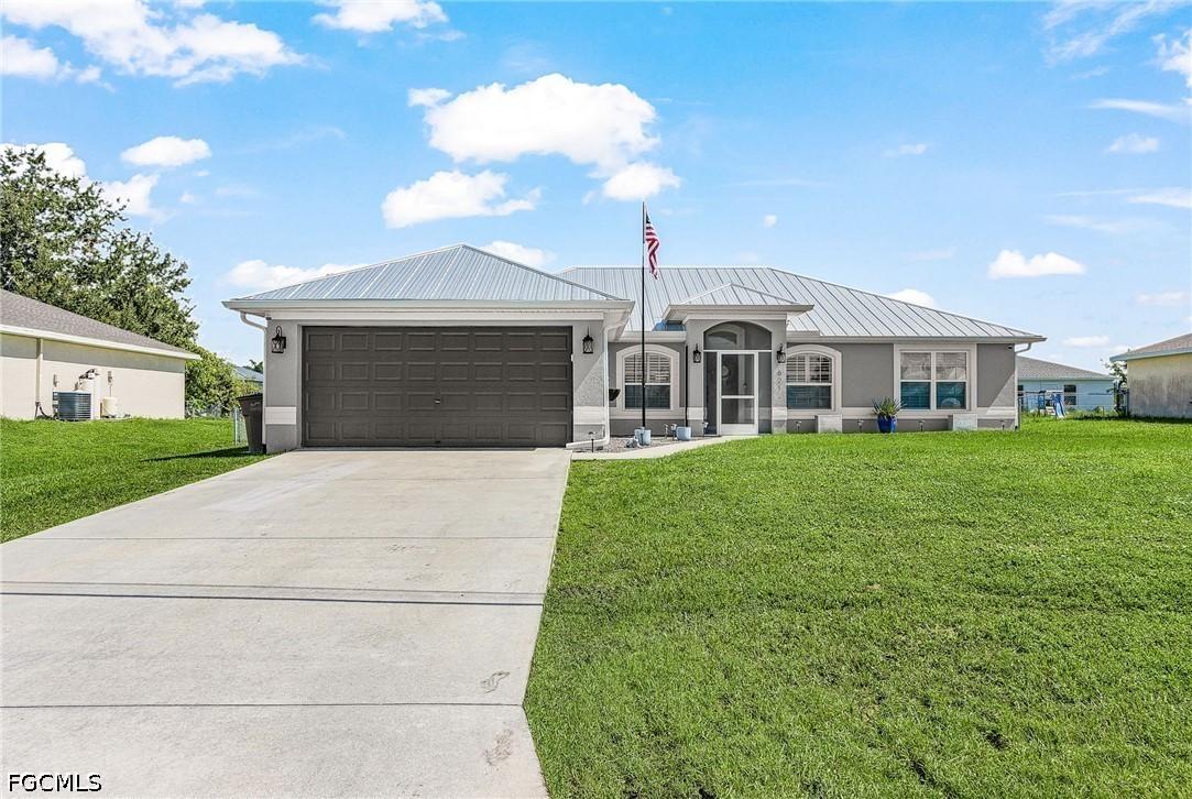 621 NW 18th Pl., Cape Coral, FL 33993
