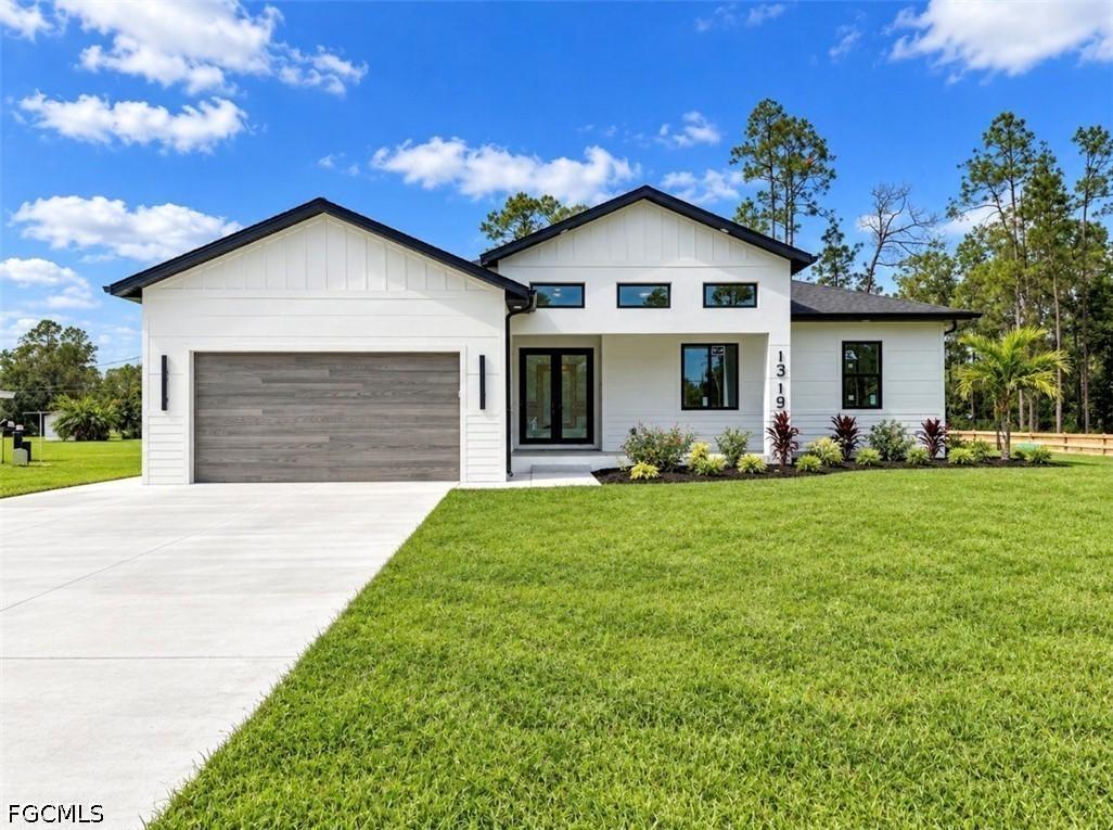 1319 Cleveland Ave., Lehigh Acres, FL 33972
