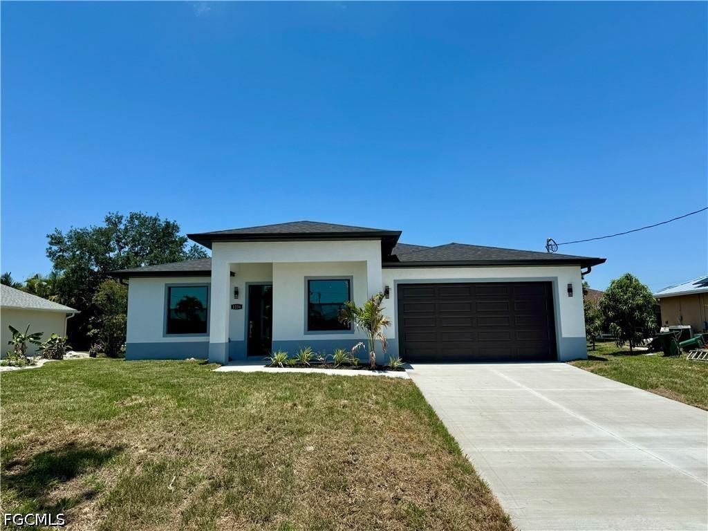 1208 NW 25th Pl., Cape Coral, FL 33993