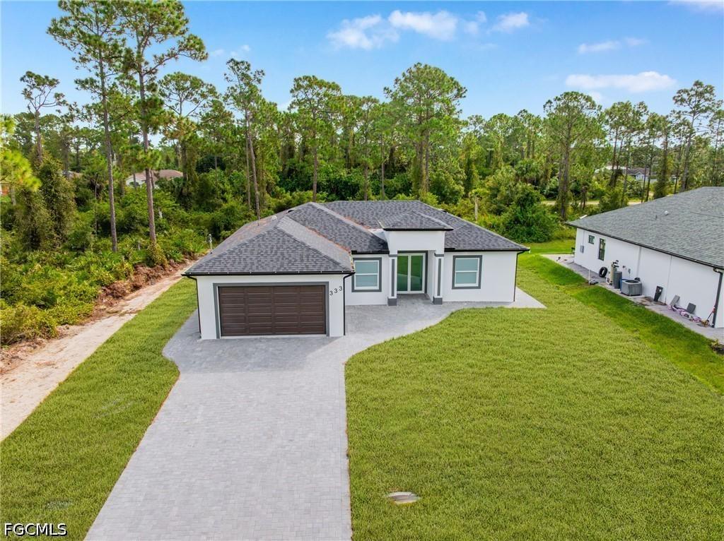 333 Lownde Ave., Lehigh Acres, FL 33974