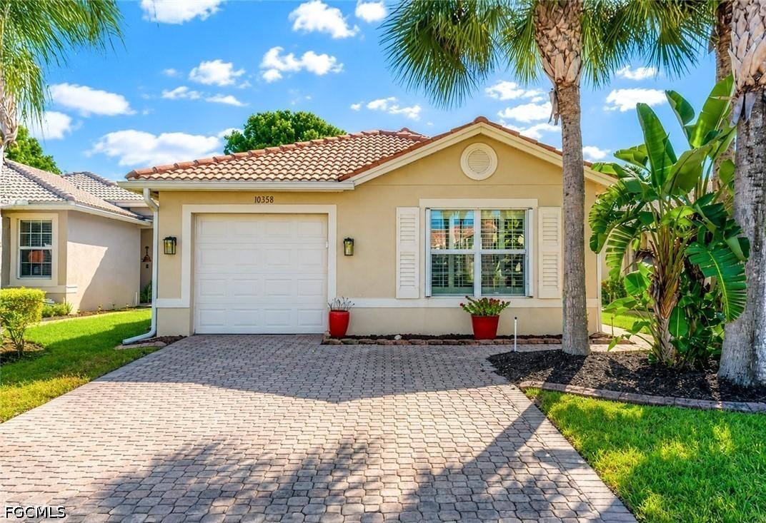 10535 Carolina Willow Dr., Fort Myers, FL 33913