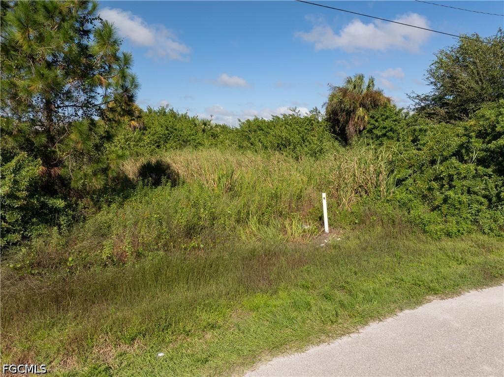 853 Gulf Ln., Lehigh Acres, FL 33974