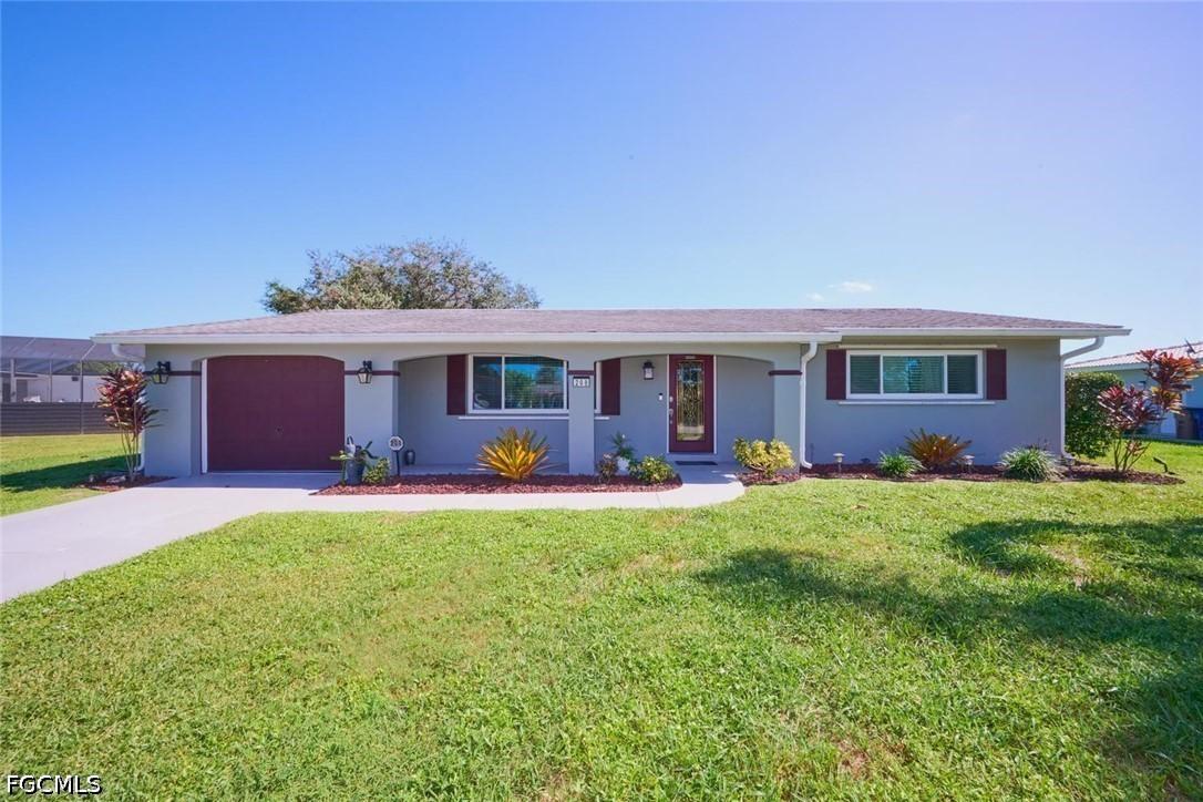 208 S Lake Dr., Lehigh Acres, FL 33936