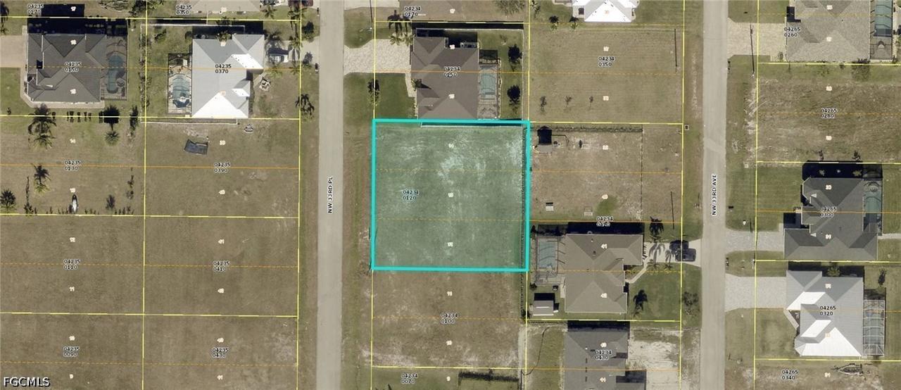 1225 NW 33rd Pl., Cape Coral, FL 33993