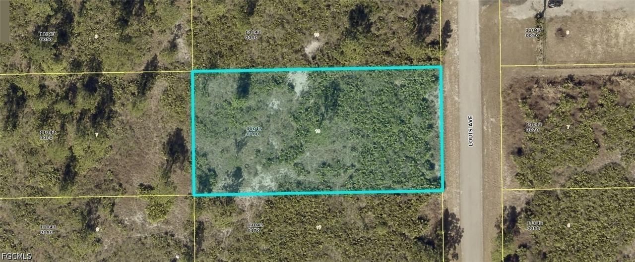 311 Louis Ave., Lehigh Acres, FL 33936