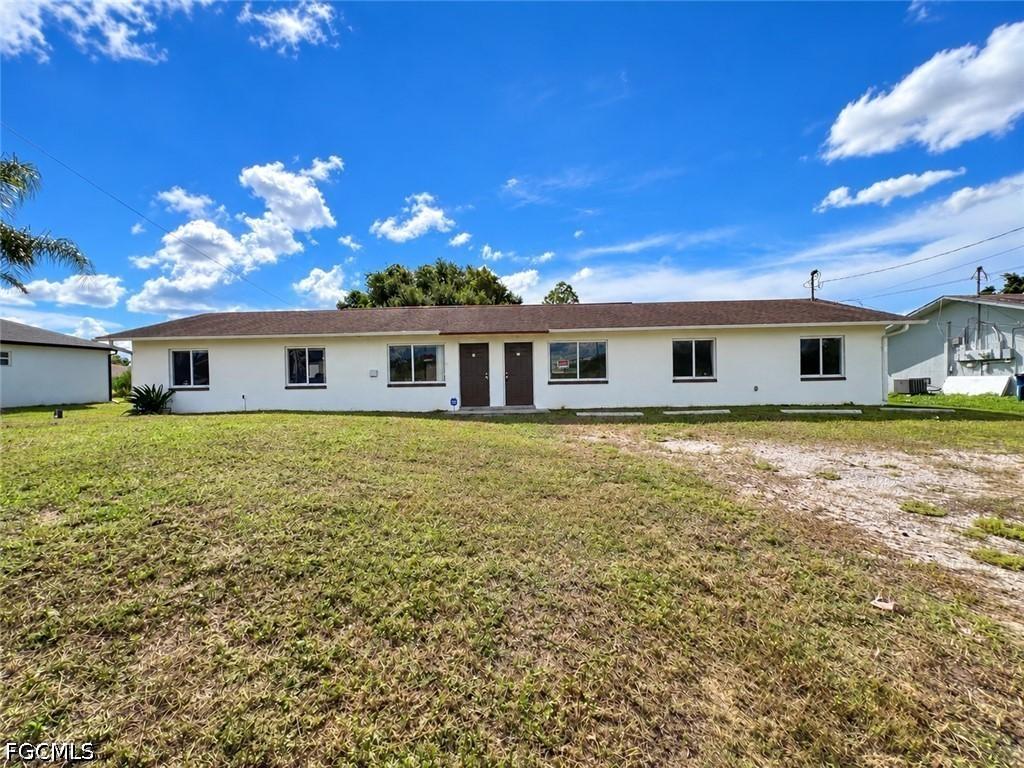 712/714 Gilbert Ave., Lehigh Acres, FL 33973