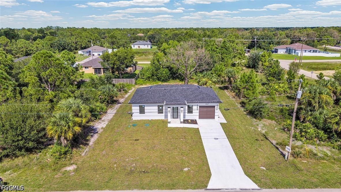 867 Millpond St., Lehigh Acres, FL 33974