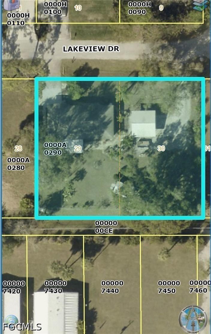369 Lakeview Dr., North Fort Myers, FL 33917
