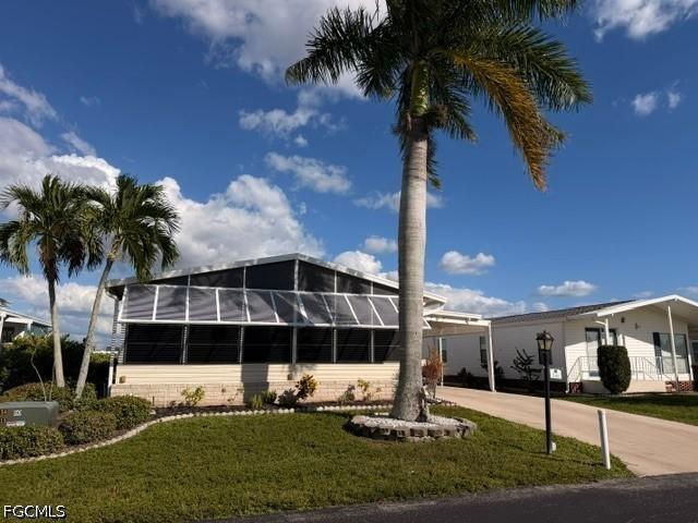 16207 Durham Ave., Fort Myers, FL 33908