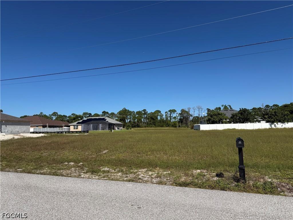 23 NW 33rd Ter., Cape Coral, FL 33993