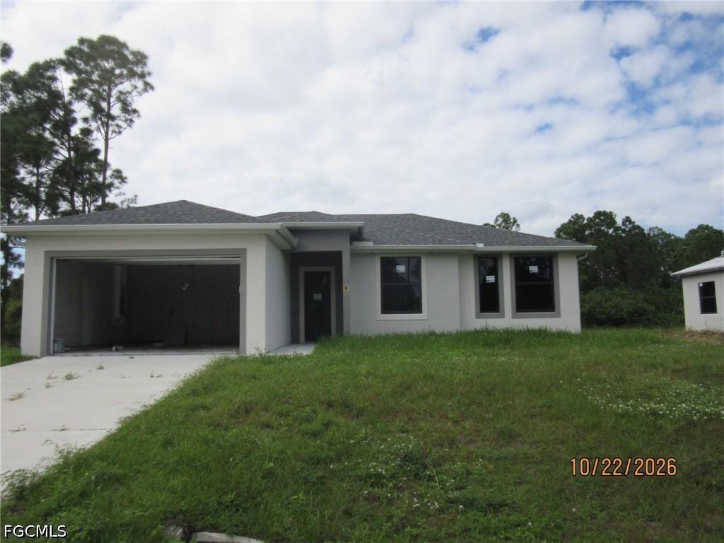 637 Avon Ave., Lehigh Acres, FL 33974