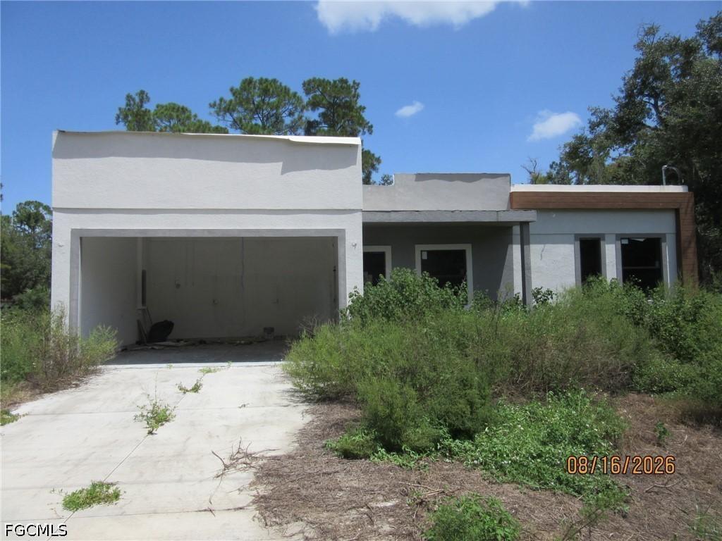 701 E 17th St., Lehigh Acres, FL 33972