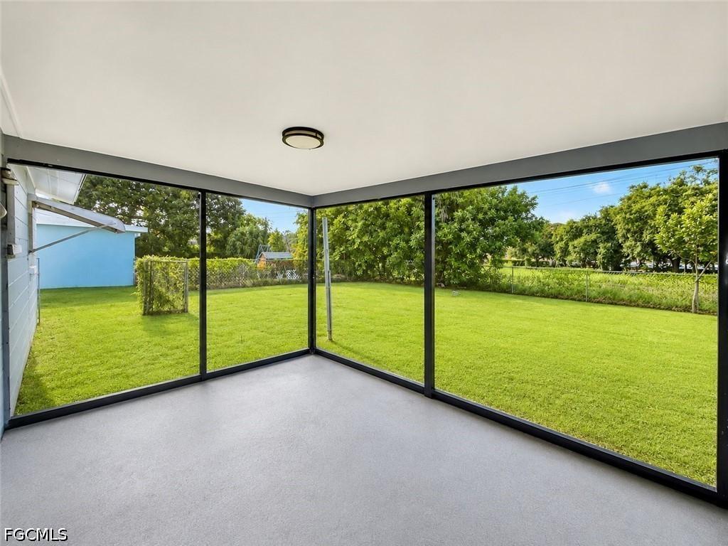 1314 Farmdale St., Lehigh Acres, FL 33936
