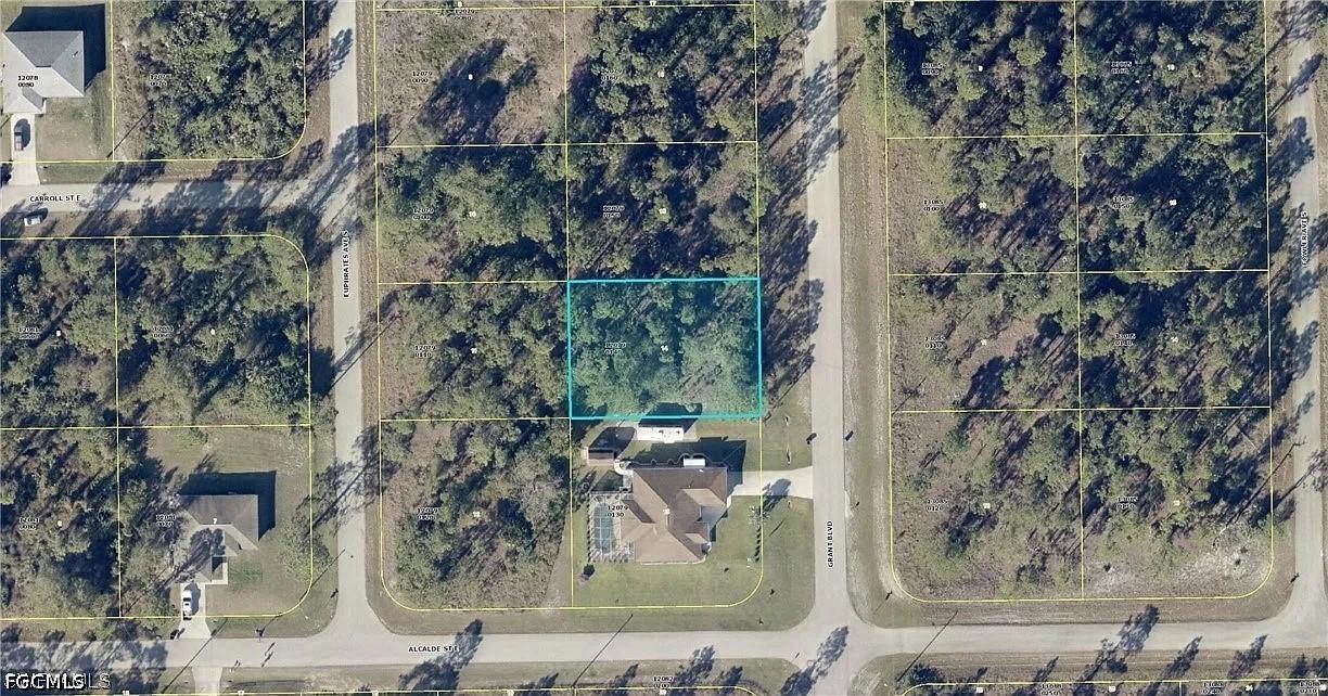 1107 Grant Blvd., Lehigh Acres, FL 33974
