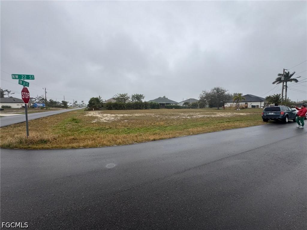 2434 NW 22nd St., Cape Coral, FL 33993