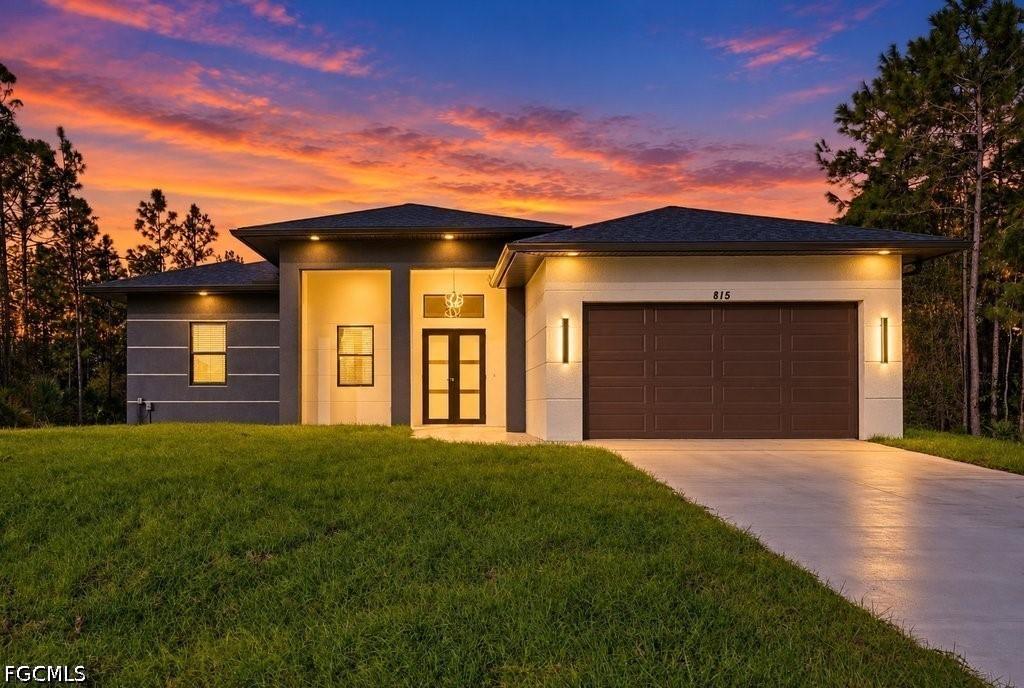 1009 Greenwood Ave., Lehigh Acres, FL 33972