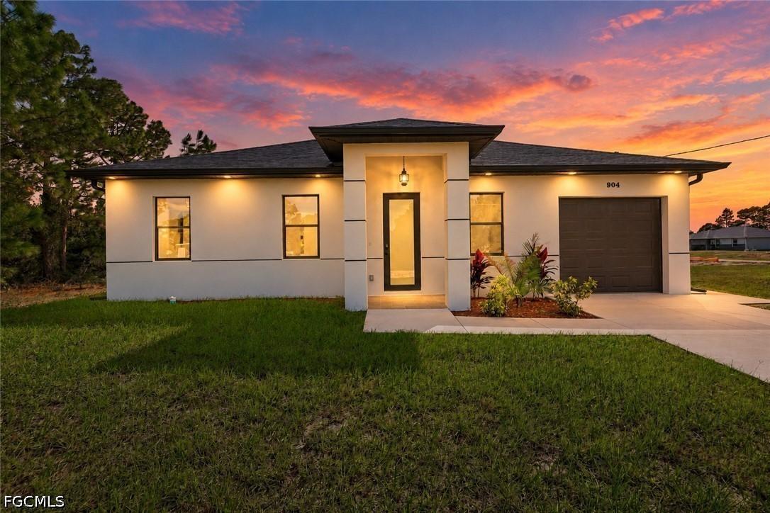 904 Wabasso Ct., Lehigh Acres, FL 33974
