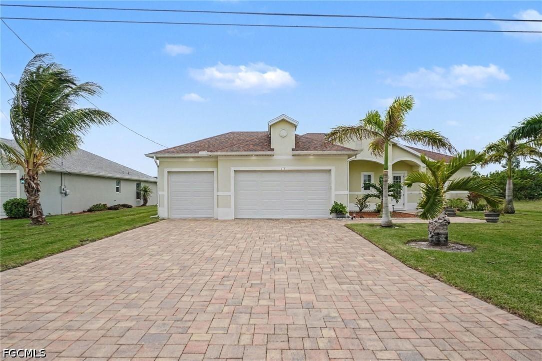 618 SW 31st Ter., Cape Coral, FL 33914