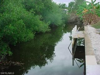 35 River Ct., Naples, FL 34110