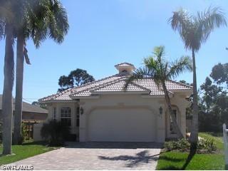 824 104th Ave., Naples, FL 34108